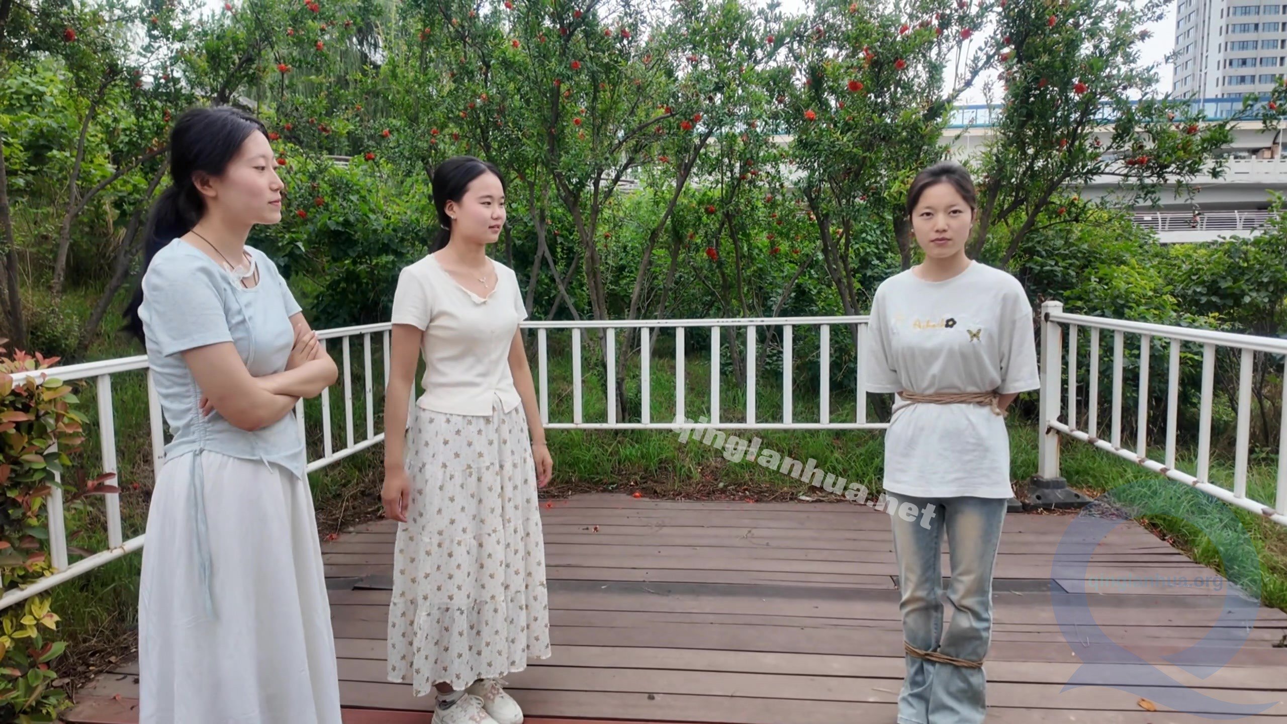 52183----.0002.jpg